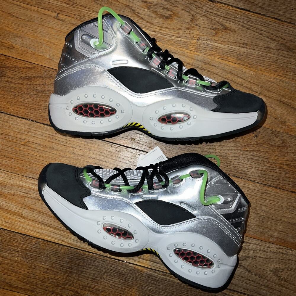 Reebok Question x Illumination's Minions Mid Gru's Lab Men Size 7.5/Women 9 NEW!